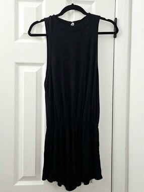 ACEMI Women's Black Sleeveless Keyhole Back Romper Medium Coastal Resort Casual